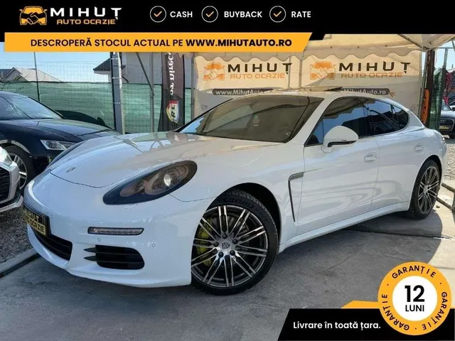 PORSCHE PANAMERA