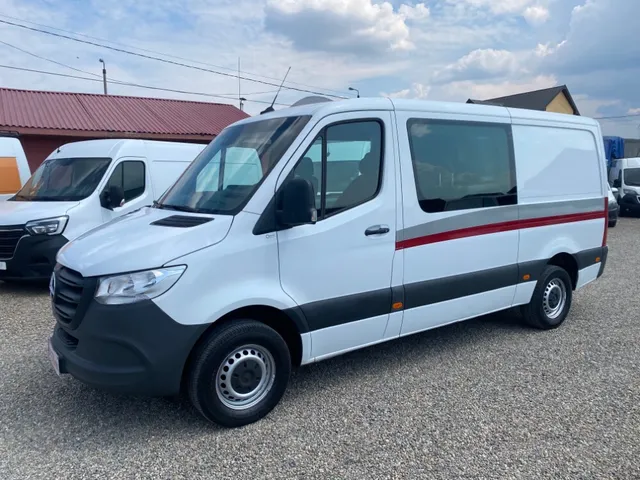 MERCEDES-BENZ SPRINTER
