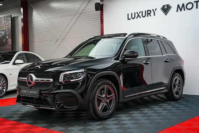 MERCEDES-BENZ GLB