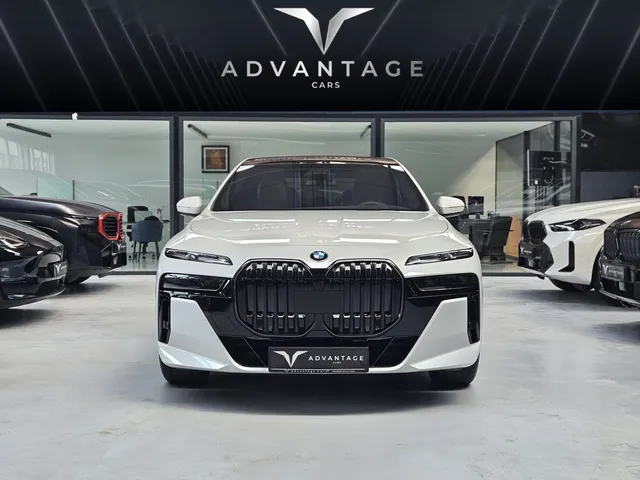 BMW 7 SERIES