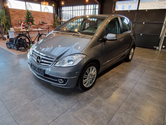 MERCEDES-BENZ A CLASS