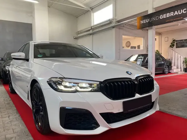 BMW 540I