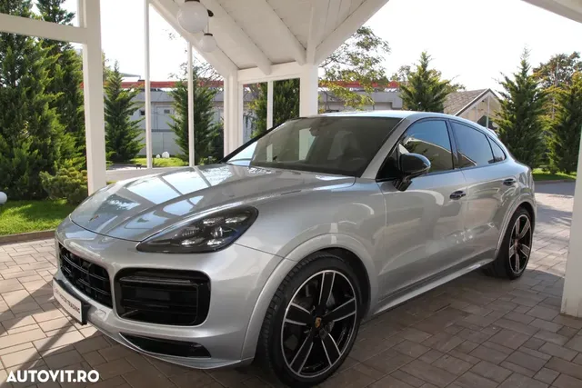 PORSCHE CAYENNE COUPE