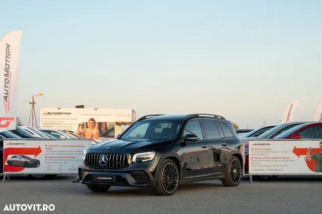 MERCEDES-BENZ GLB