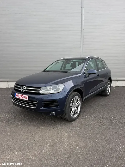VOLKSWAGEN TOUAREG