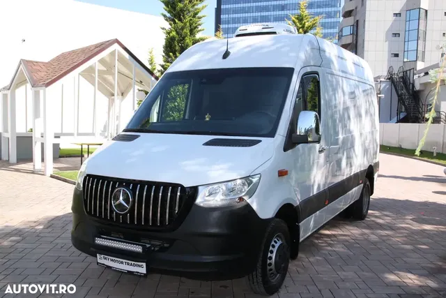 MERCEDES-BENZ SPRINTER