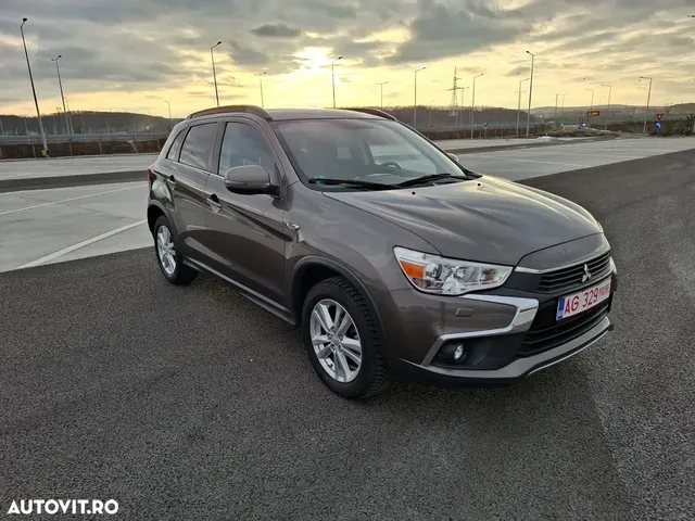 MITSUBISHI ASX