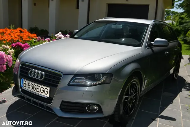 AUDI A4 AVANT