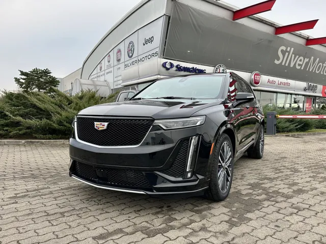 CADILLAC XT6