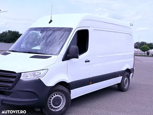 MERCEDES-BENZ SPRINTER