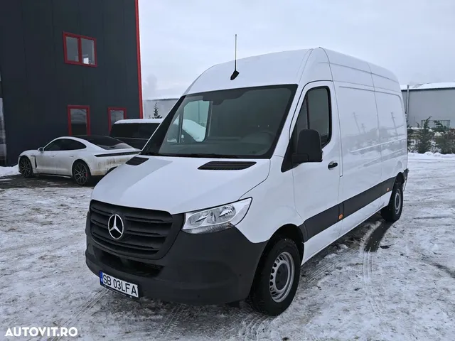 MERCEDES-BENZ SPRINTER