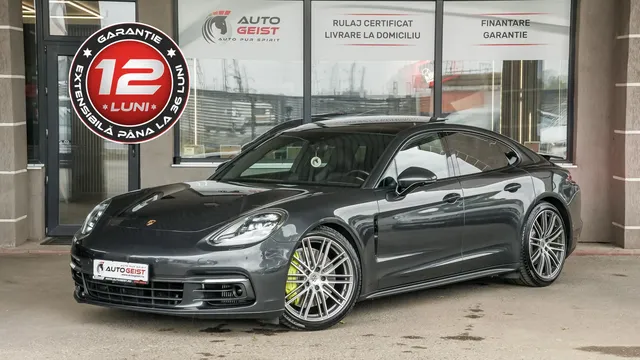 PORSCHE PANAMERA
