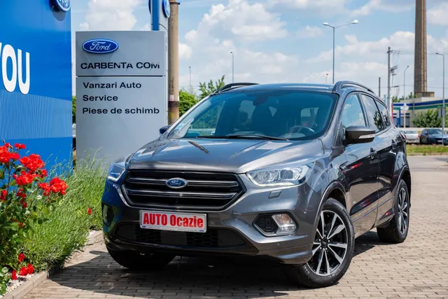 FORD KUGA