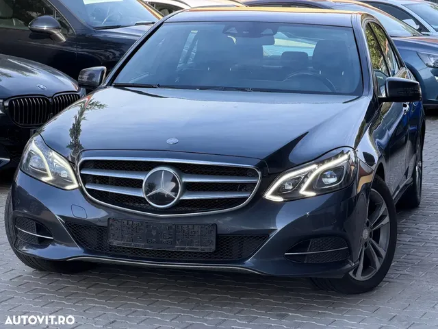 MERCEDES-BENZ E CLASS