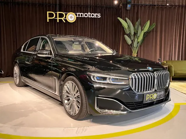 BMW 7 SERIES