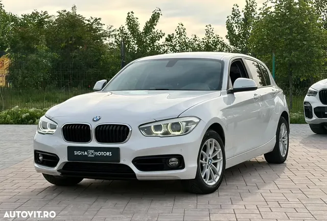 BMW 1 SERIES