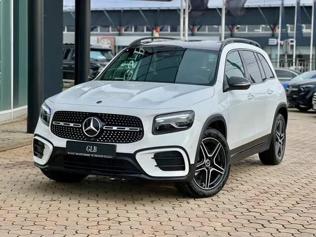 MERCEDES-BENZ GLB