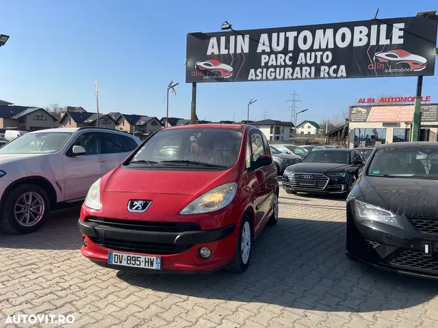 PEUGEOT 1007