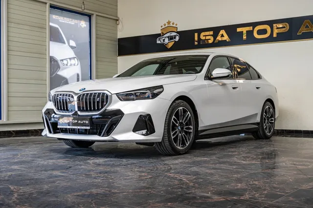 BMW I5