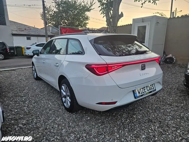 SEAT LEON