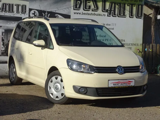 VOLKSWAGEN TOURAN