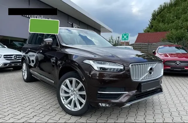 VOLVO XC90