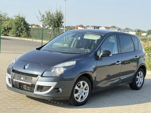 RENAULT SCENIC