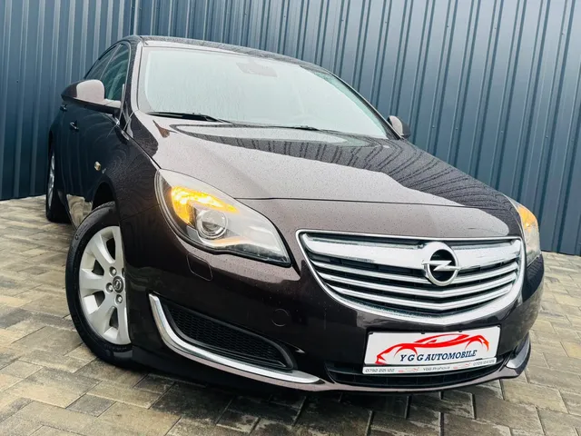 OPEL INSIGNIA