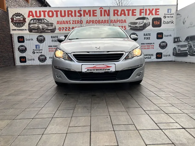 PEUGEOT 308