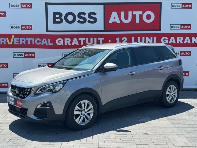 PEUGEOT 5008