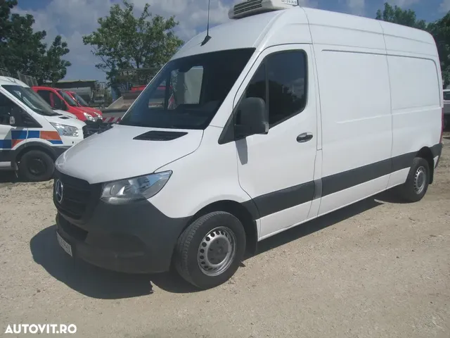MERCEDES-BENZ SPRINTER