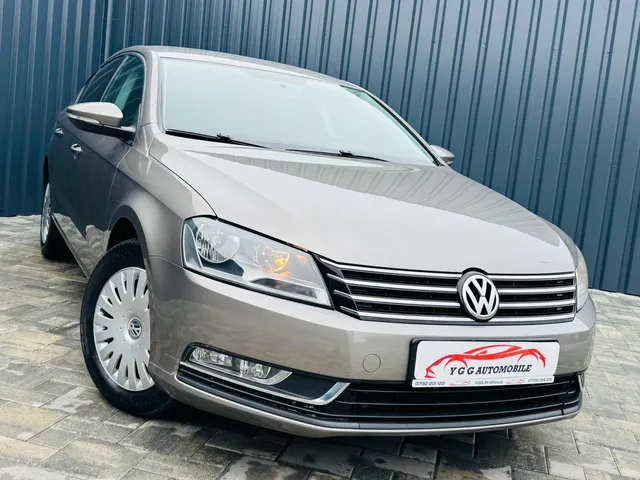VOLKSWAGEN PASSAT
