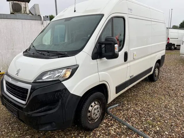 PEUGEOT BOXER