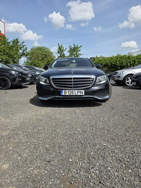 MERCEDES-BENZ E CLASS