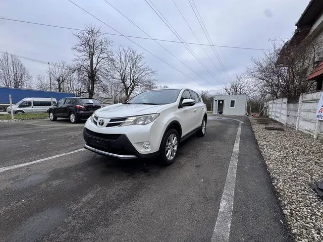 TOYOTA RAV4