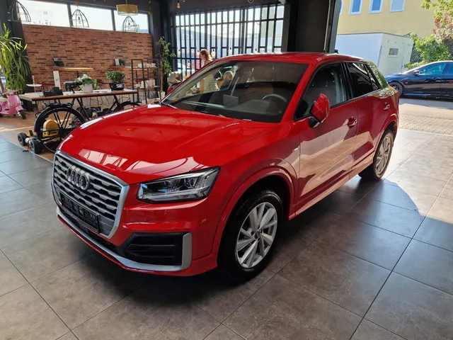 AUDI Q2