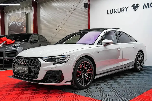 AUDI A8