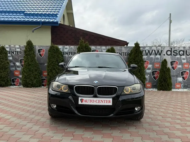 BMW 3 SERIES