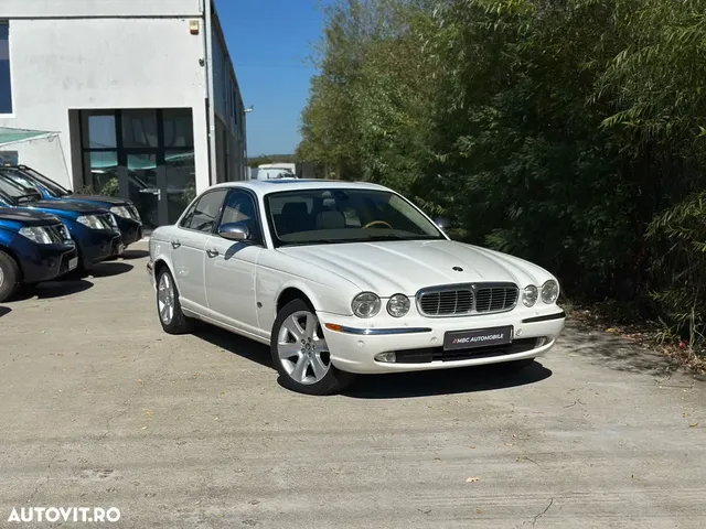 JAGUAR XJ