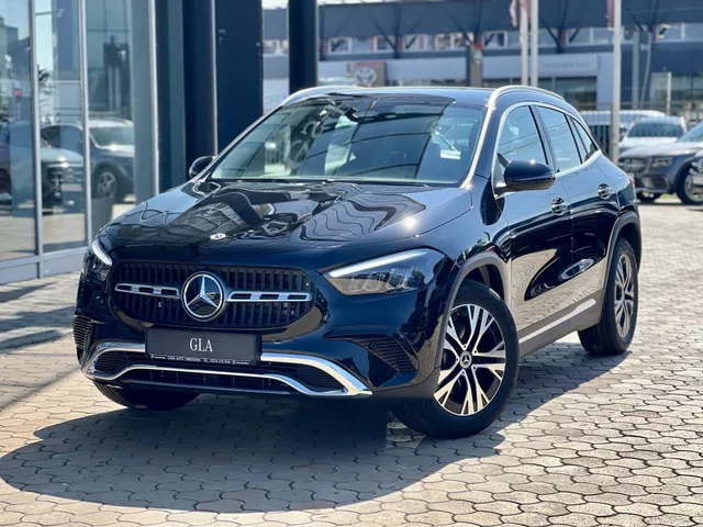 MERCEDES-BENZ GLA