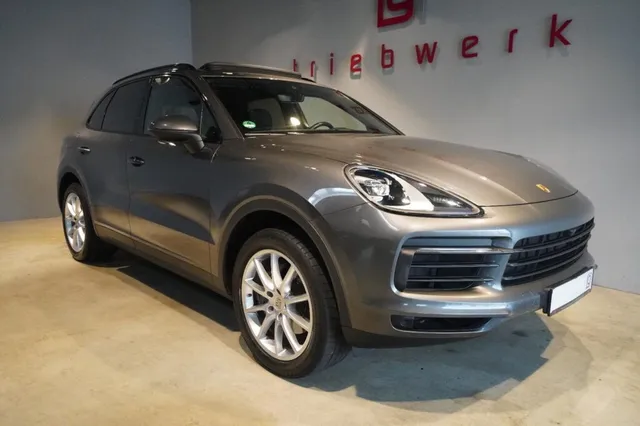 PORSCHE CAYENNE