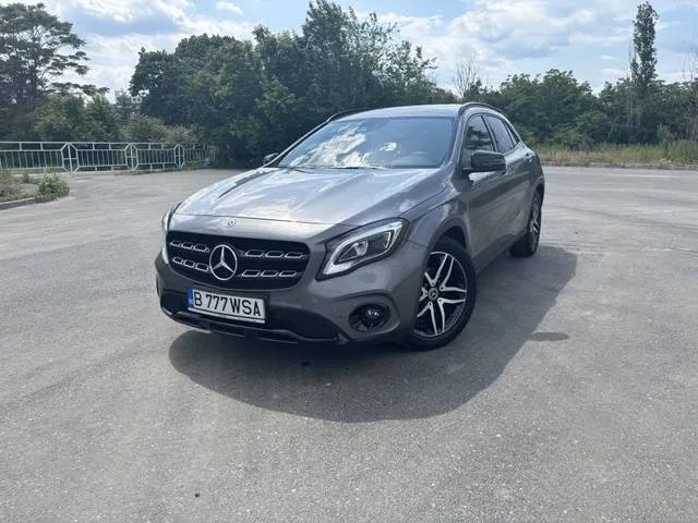 MERCEDES-BENZ GLA