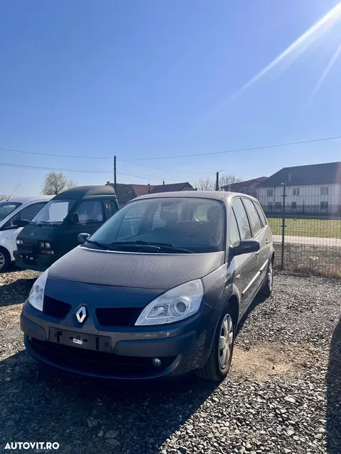 RENAULT SCENIC