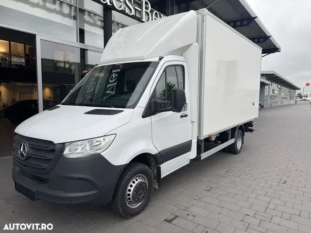 MERCEDES-BENZ SPRINTER