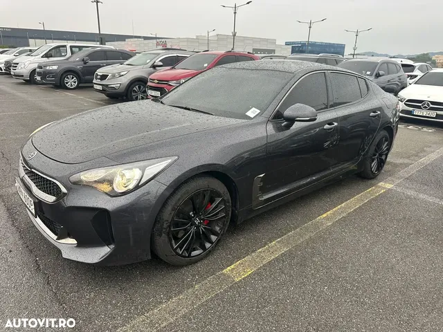KIA STINGER