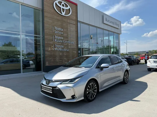 TOYOTA COROLLA