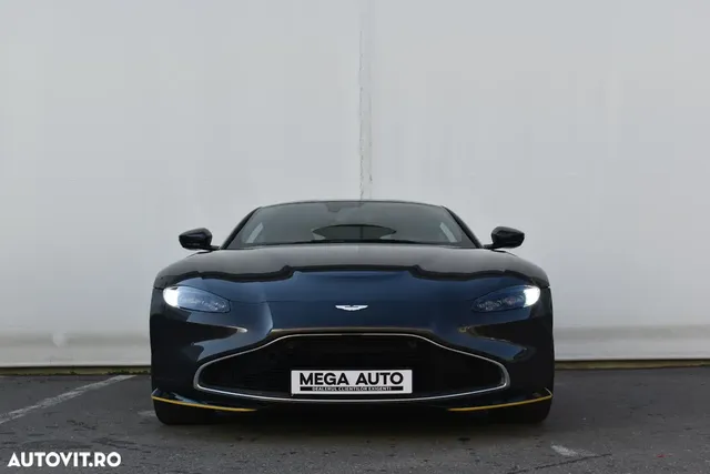 ASTON MARTIN V8 VANTAGE