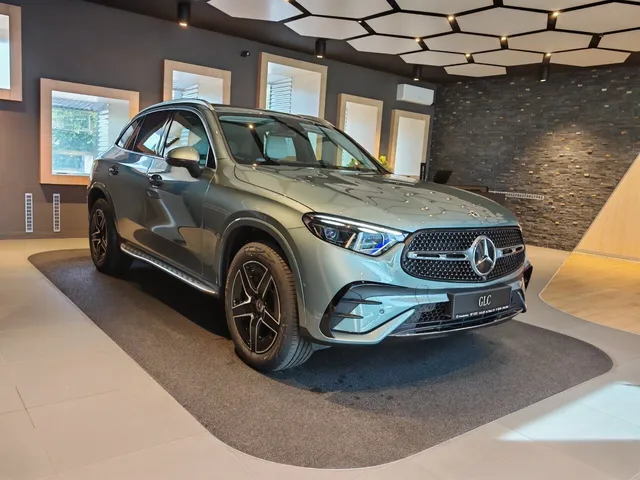 MERCEDES-BENZ GLC