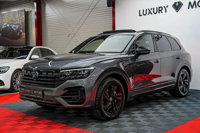 VOLKSWAGEN TOUAREG