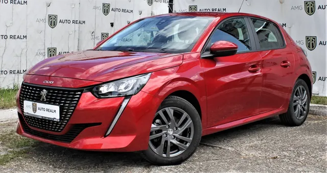 PEUGEOT 208